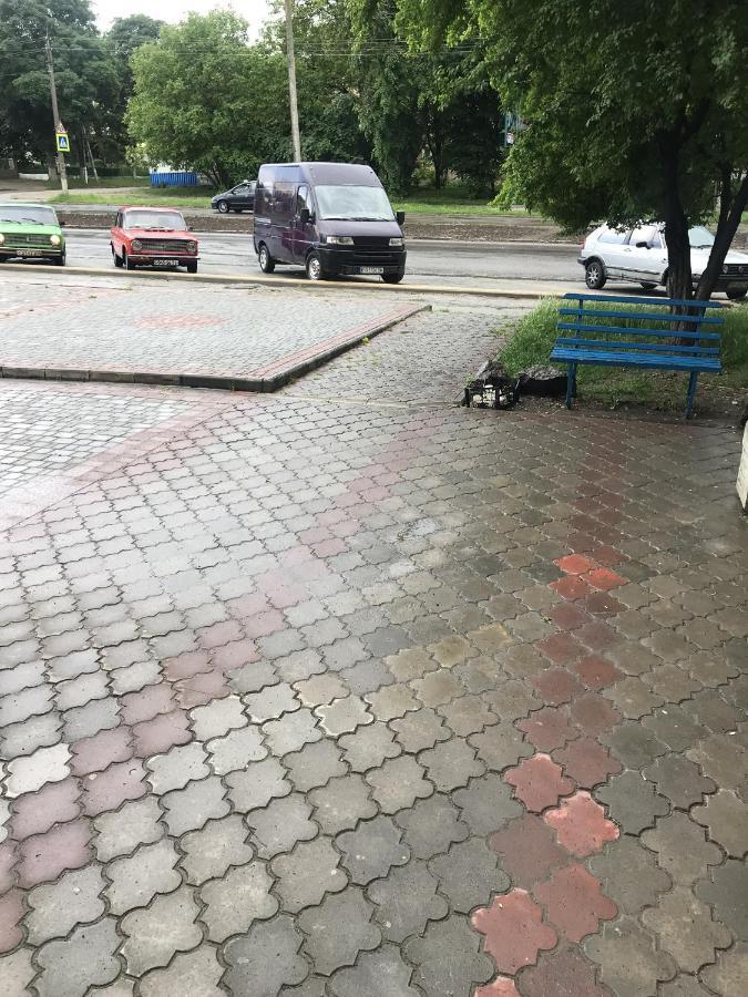 Чудова Квартирка В Кам'Янці -Подільському Camenița Exterior foto