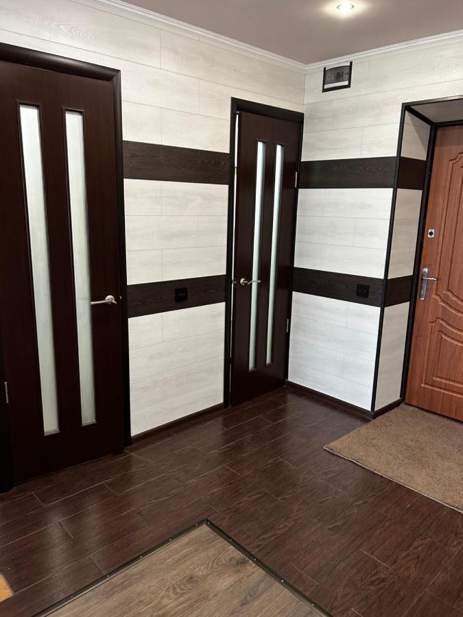 Чудова Квартирка В Кам'Янці -Подільському Camenița Exterior foto